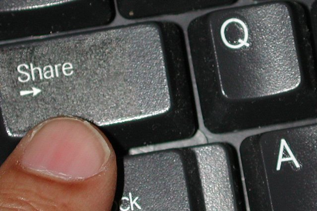 share-key-1524927-639x426